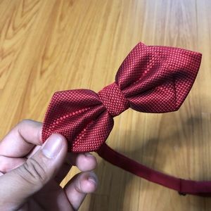 Bow tie
